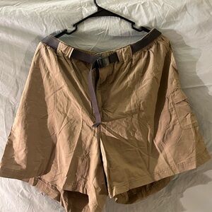 Columbia Beige hiking Shorts 2X